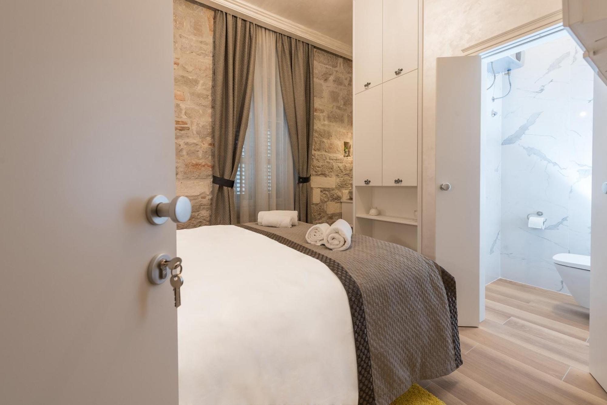 Zara Palace - Design Rooms ภายนอก รูปภาพ