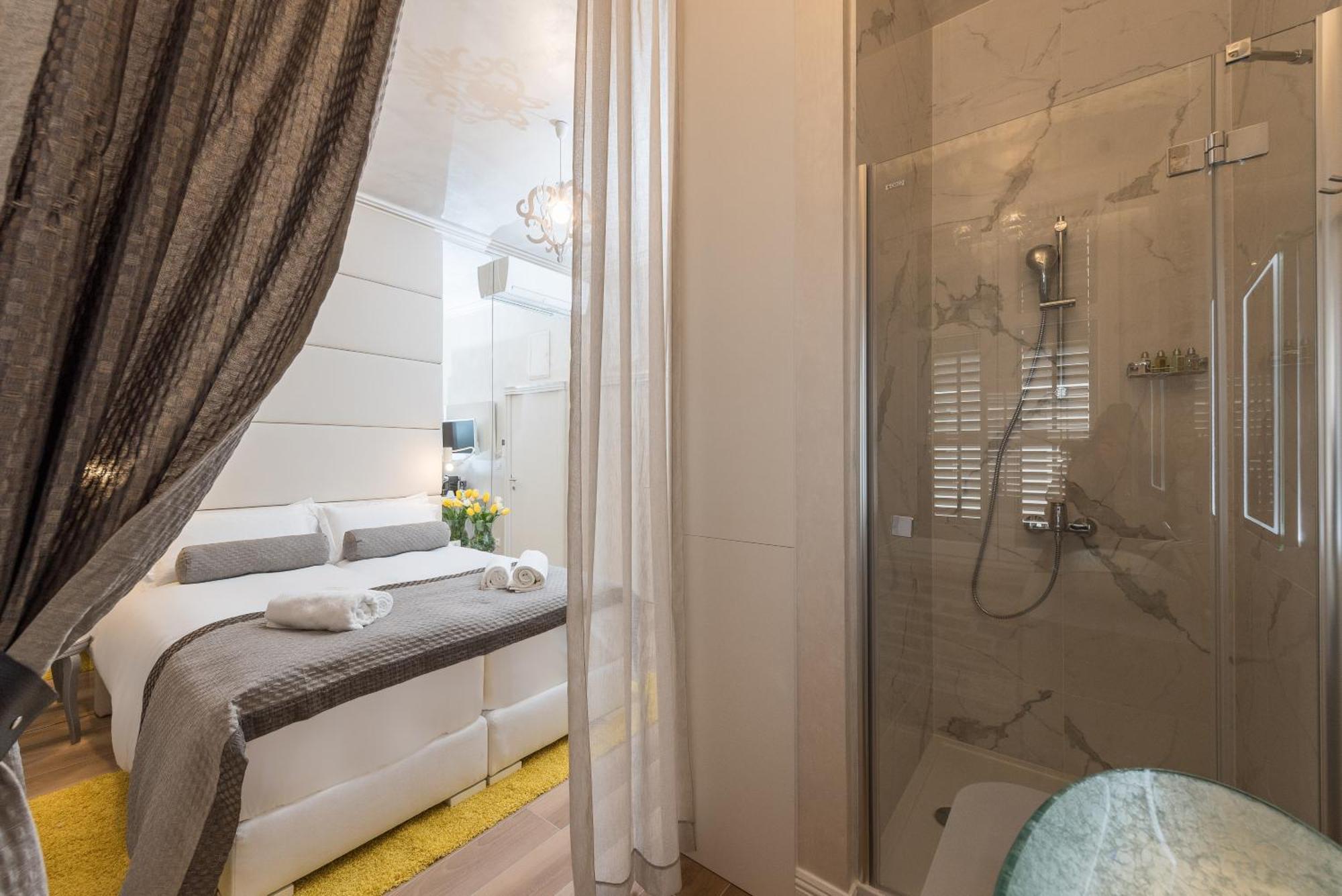 Zara Palace - Design Rooms ภายนอก รูปภาพ