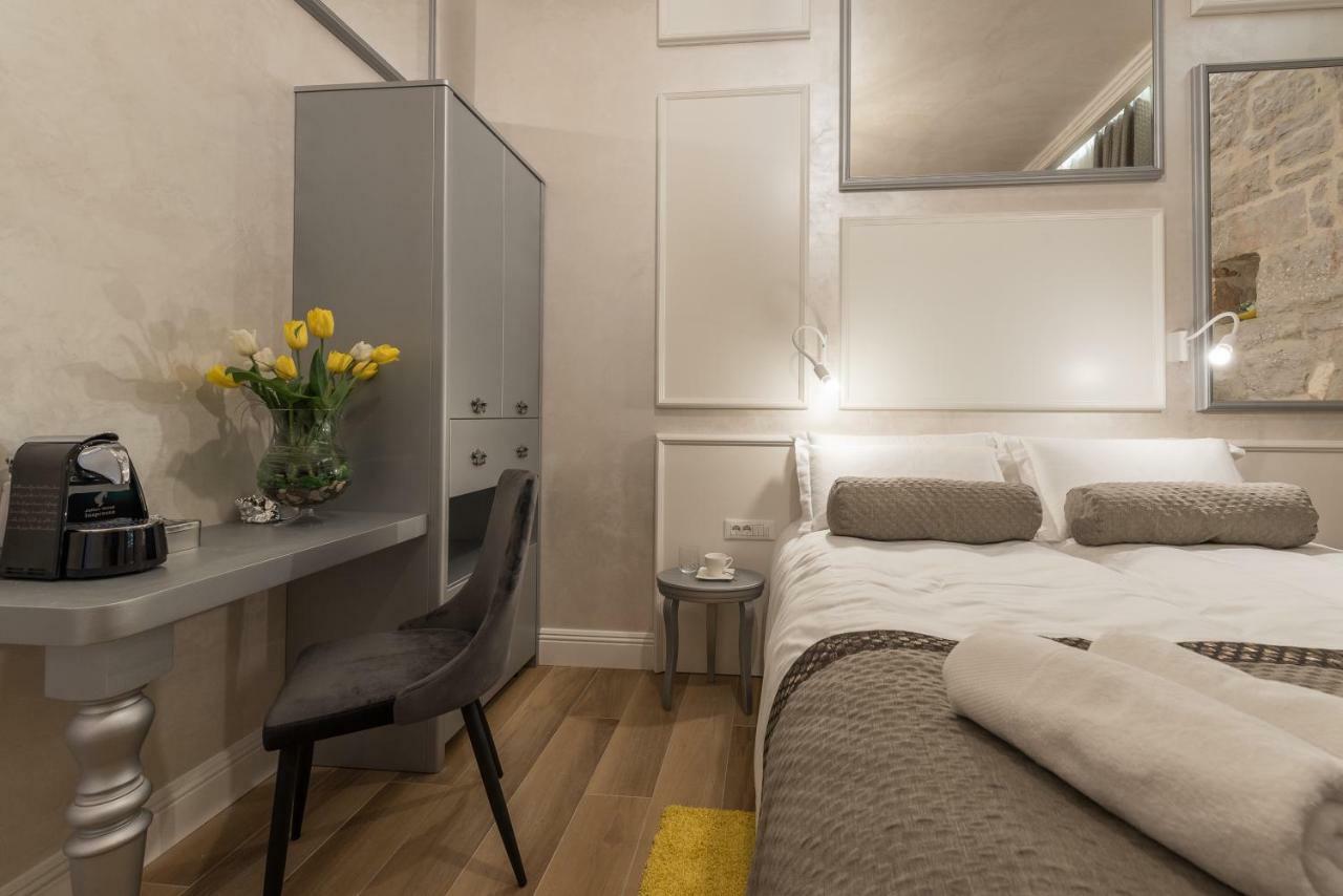Zara Palace - Design Rooms ภายนอก รูปภาพ