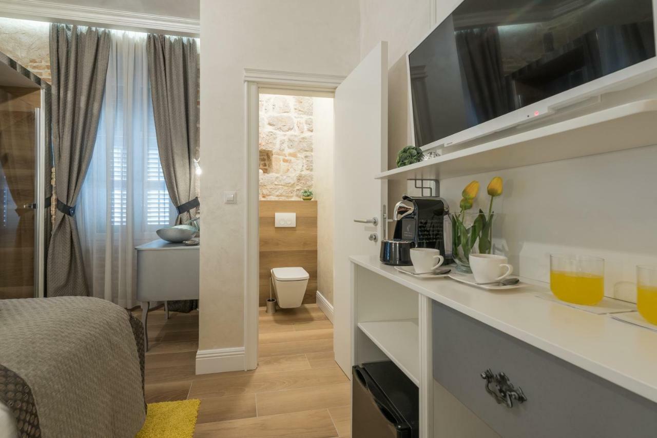 Zara Palace - Design Rooms ภายนอก รูปภาพ
